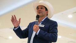Pop star-turned-Dem candidate's defense of graphic murder video resurfaces in key House race Gold Coast Accountants